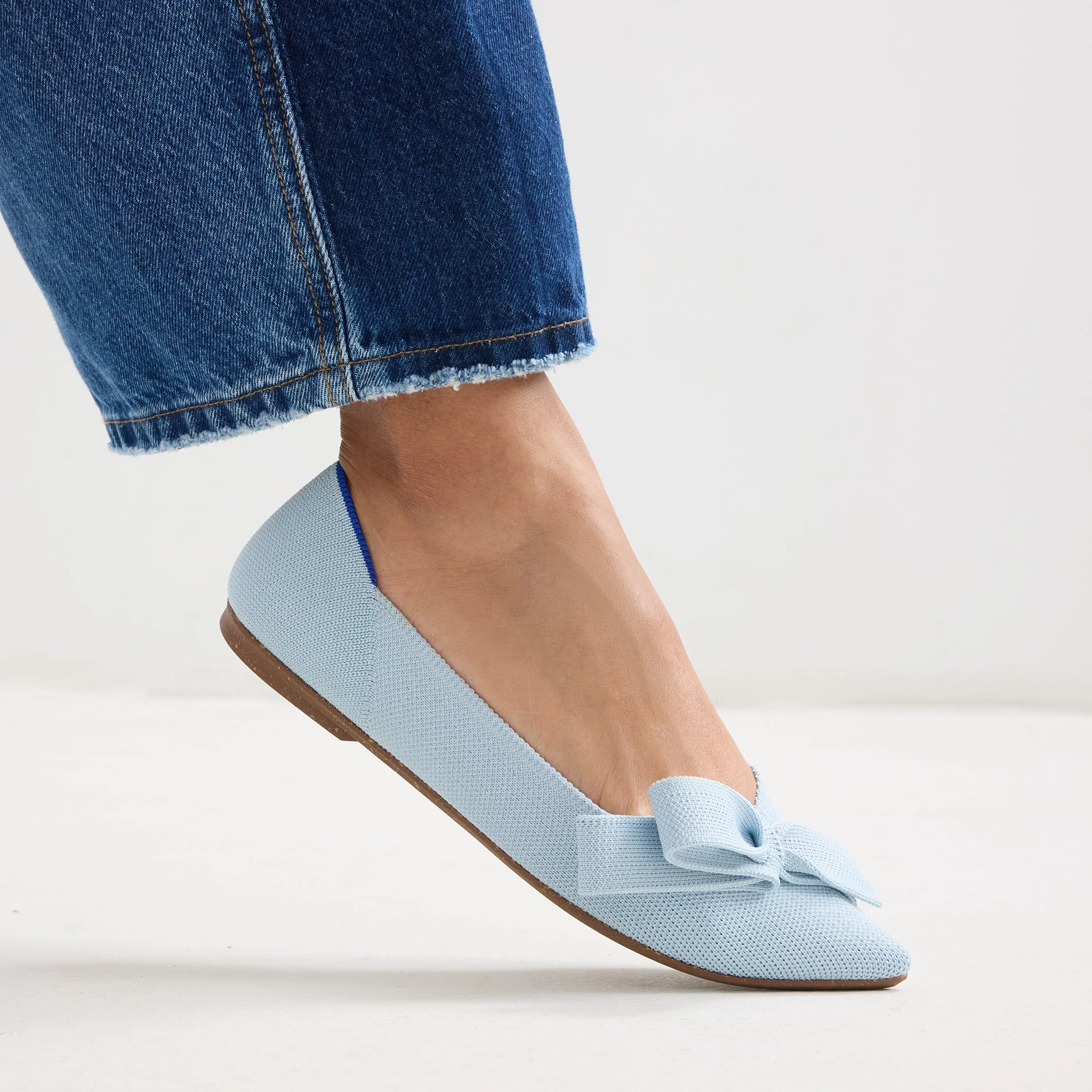 The Bow Point II - Powder Blue - Image 3